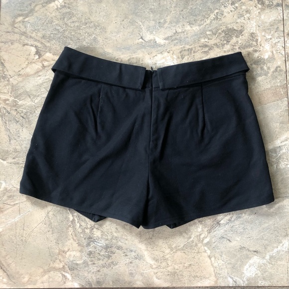 Aritzia Skort - Picture 4 of 4